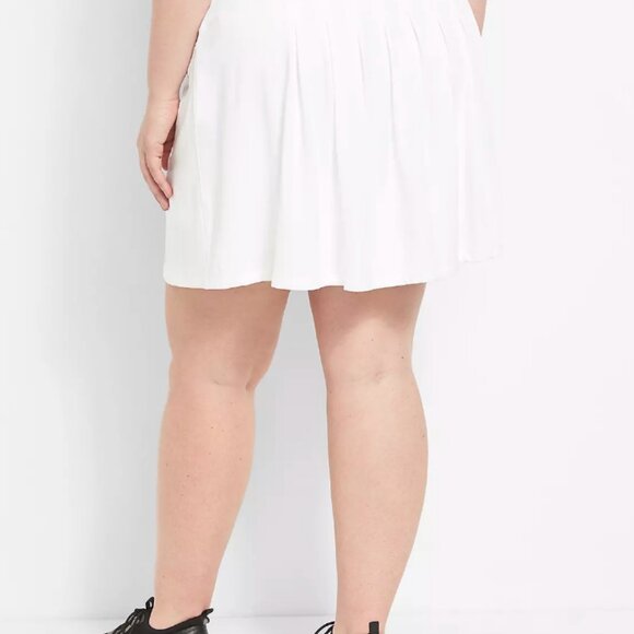 Plus Size LIVI Quiet Luxury Wicking Tennis Skort - Picture 7 of 7